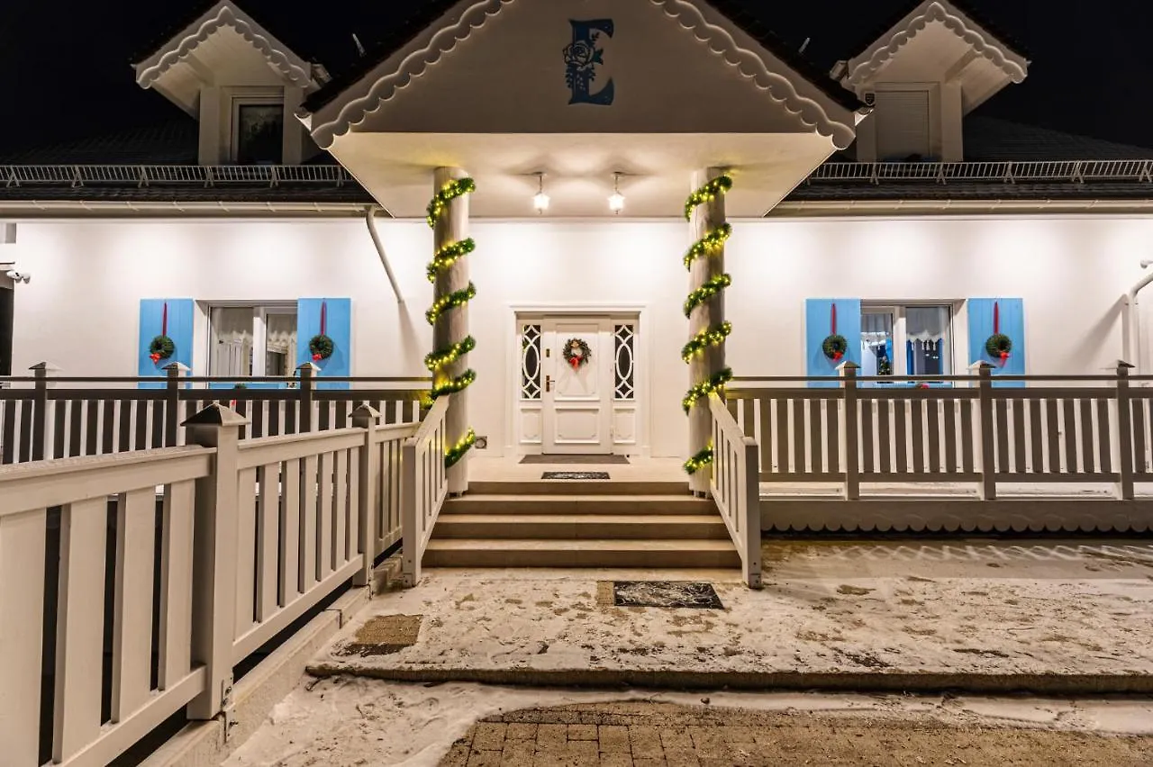 Apt Fiona1 Centrum700M Parking Bezplatny Monitorowany Salon Tv Sypialnia Tv Kuchnia Lazienka Rekuperacja Karpacz Apartmán